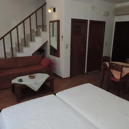 Mandraki Paradise * Meyísti