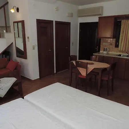 Apartment Mandraki Paradise Meyísti